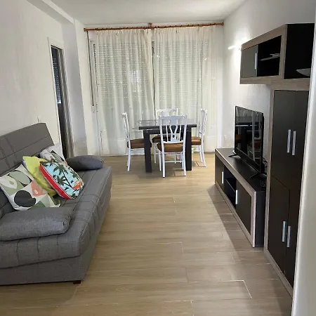 Daire Preciosos Apartamento Con Piscina